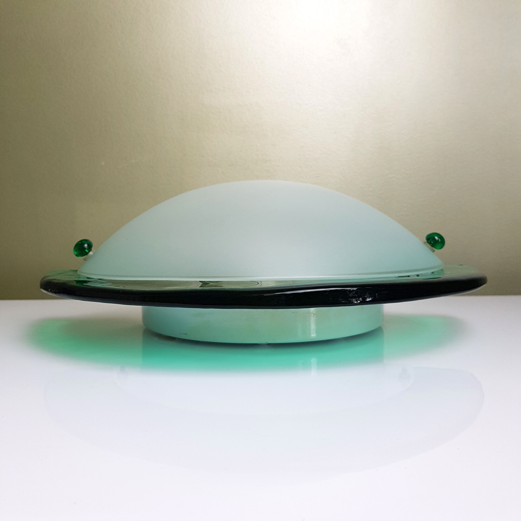 Applicable in thick green glass