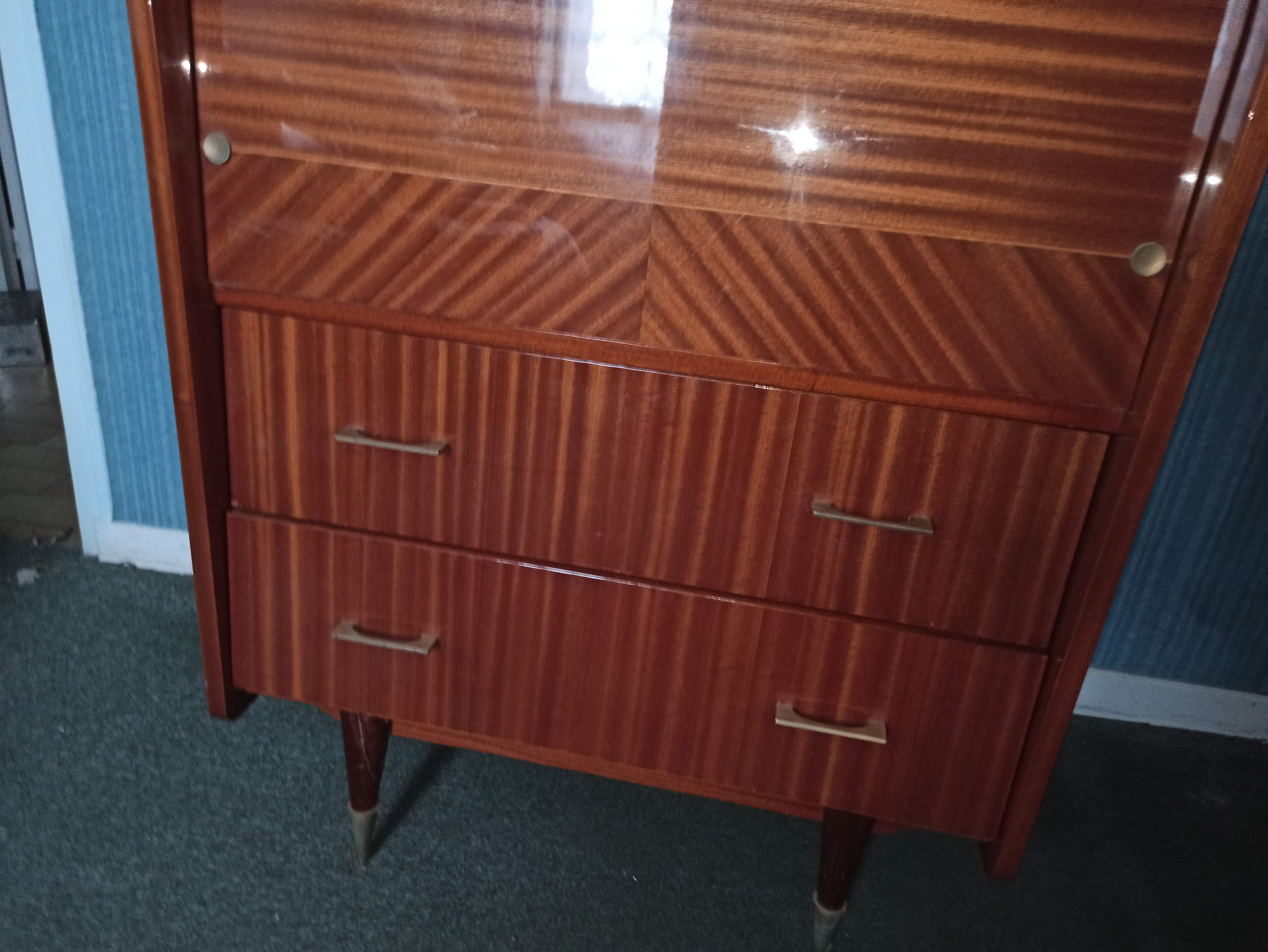 Secretary Convenient Office year 60