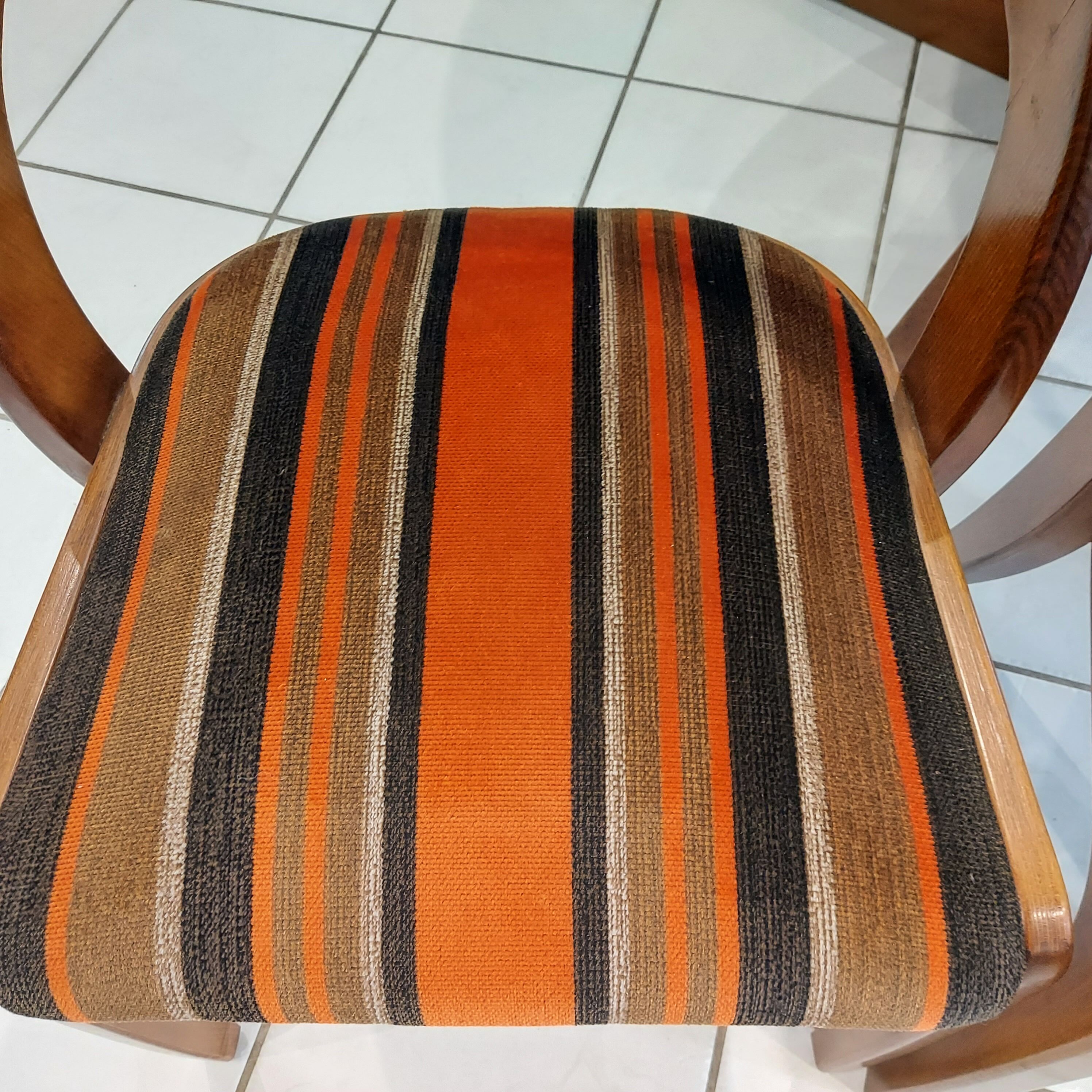 Lot de 3 chaises Baumann modèle Gondole vintage 1970