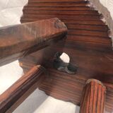 Tabouret tripode en bois ciselé