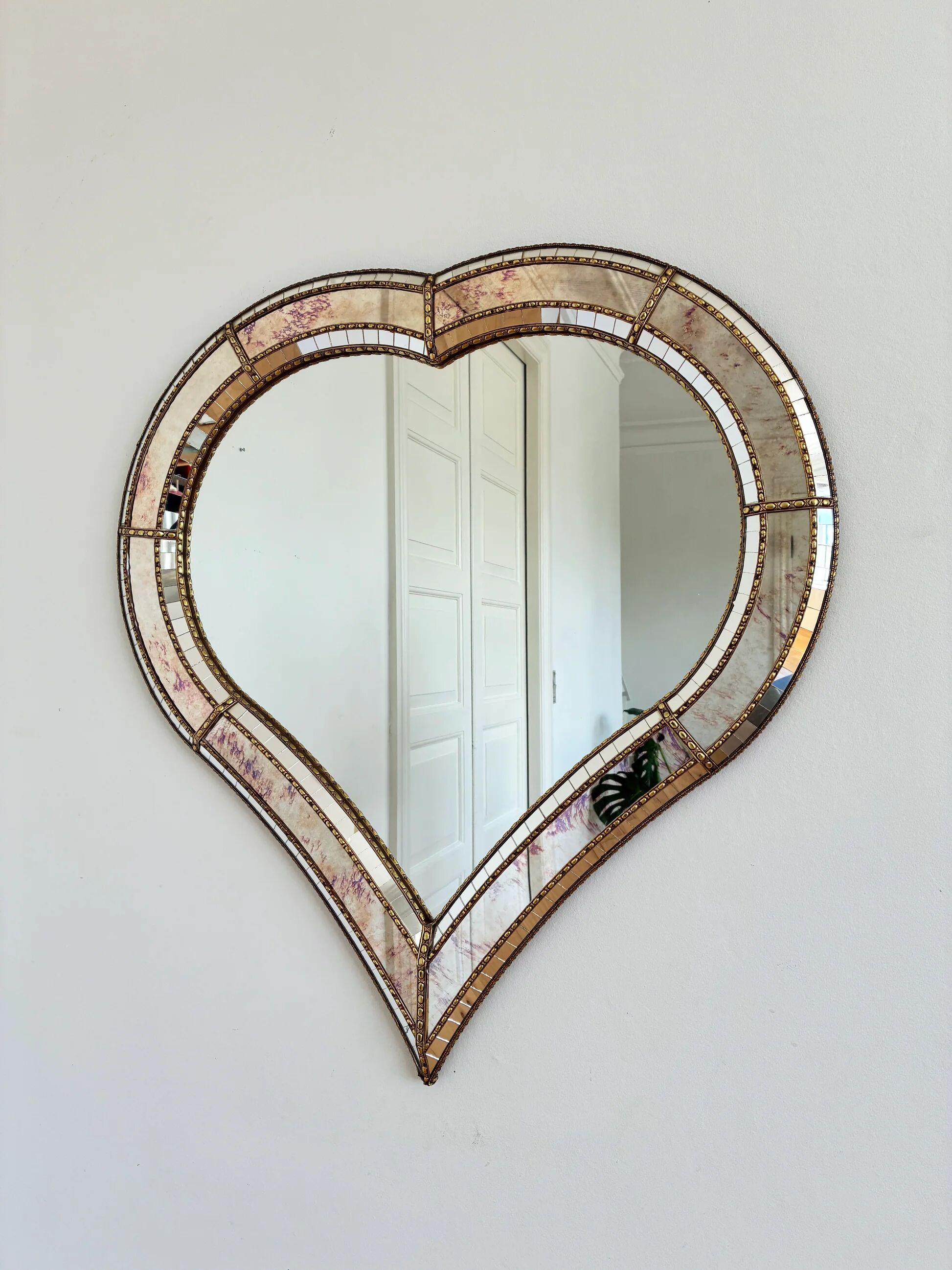Large vintage Spanish Venetian-style wall mirror, brass, 1980s Hollywood Regency