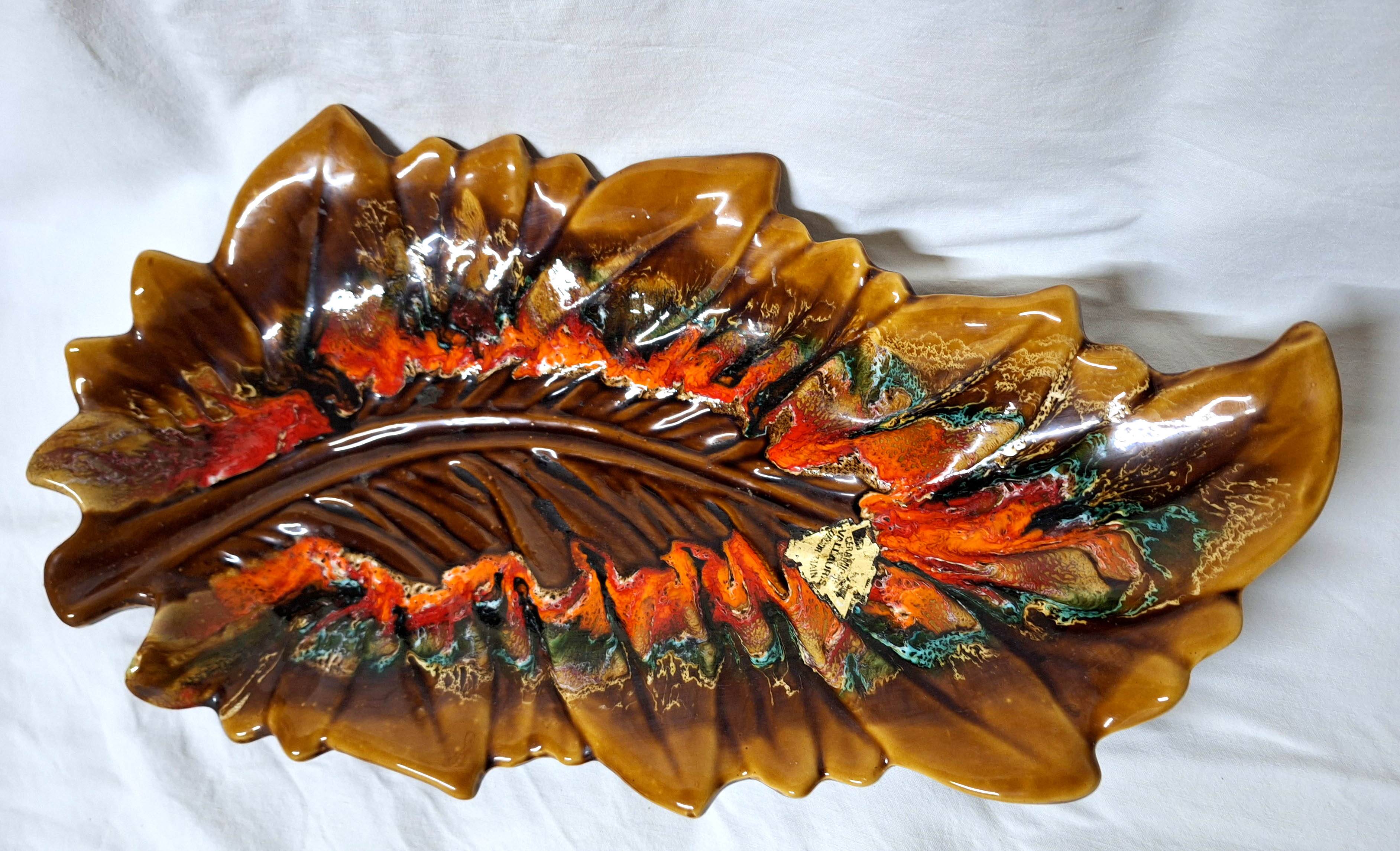 "Leaf" dish in Vallauris ceramic