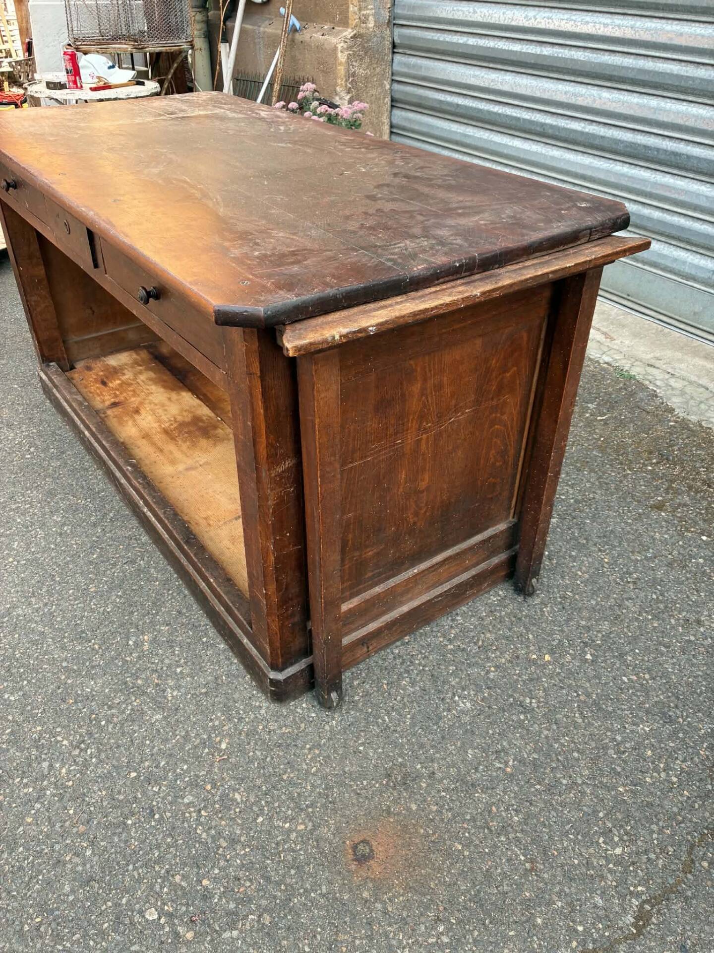 Counter Furniture