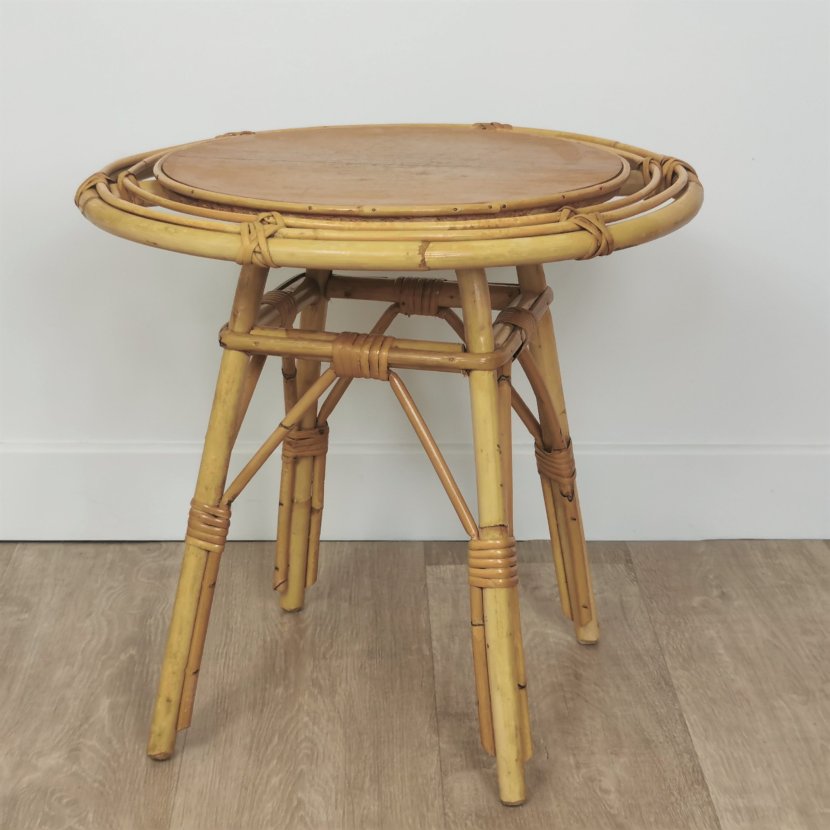 Table basse en rotin