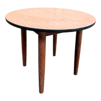 Table basse d'appoint pieds fuselés plateau formica vintage 50 60