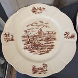 Suite of 9 flat plates in iron earth model burgundy longchamp decor hunting