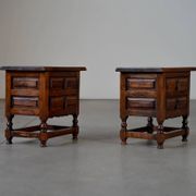 Tables de nuit espagnoles en noyer - Espagne années 1900