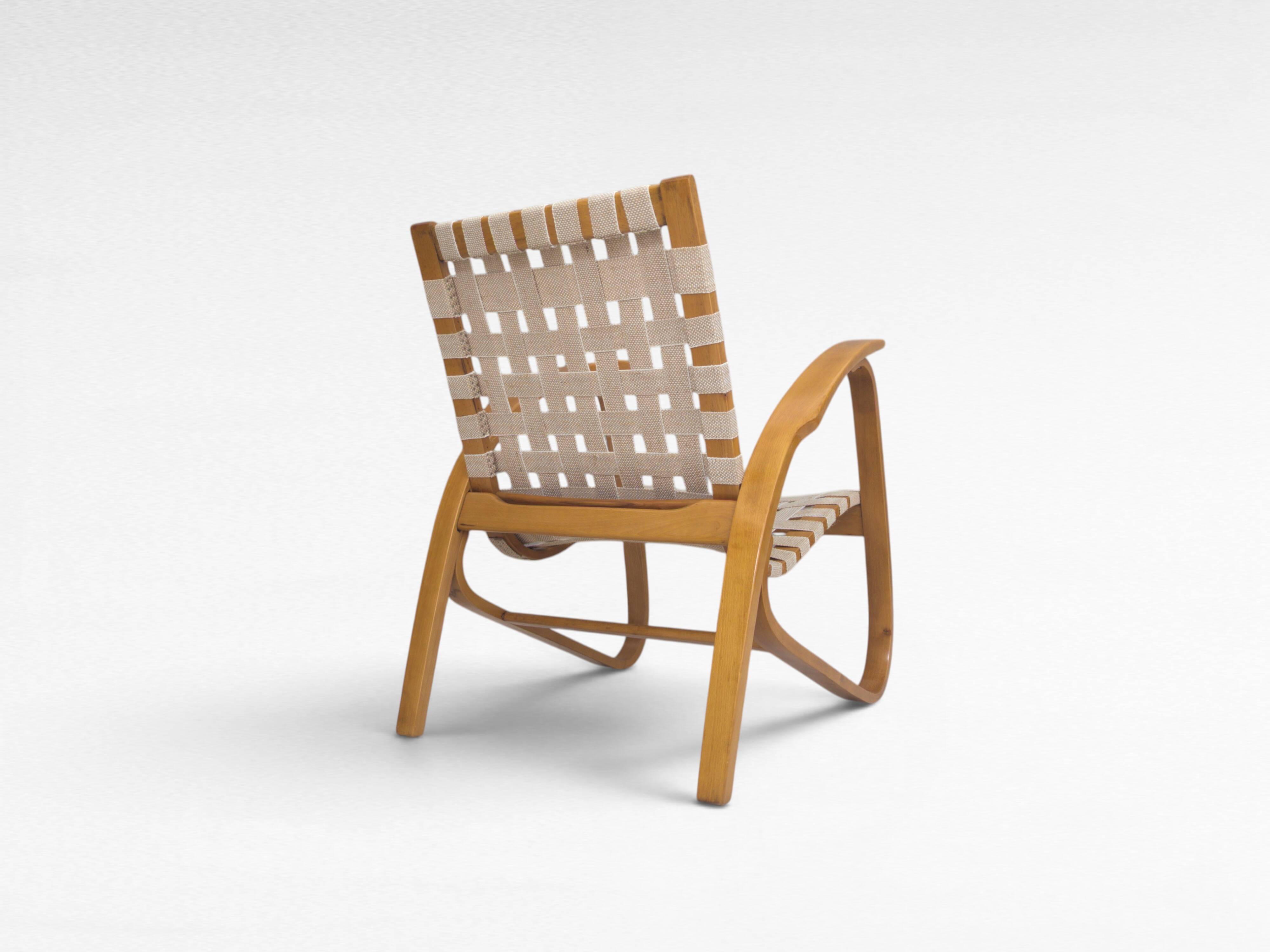 Chaise longue sculpturale en bois cintré par Jan Vaněk pour UP Zavody, années 1930.