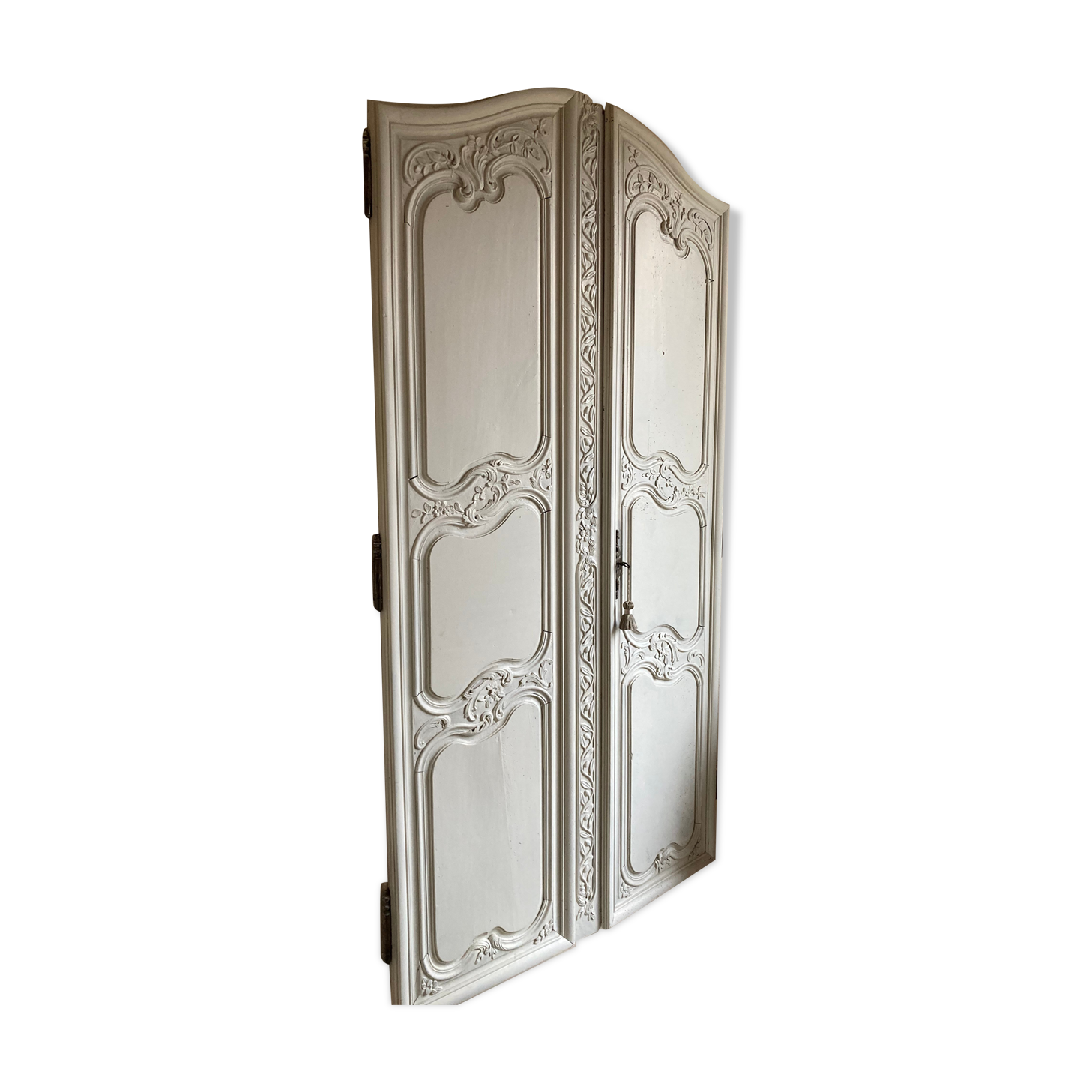 2 cabinet doors in oak period 19th century.