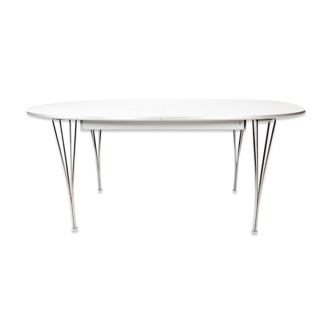 Super Ellipse dining table with white laminate by Piet Hein and Arne Jacobsen