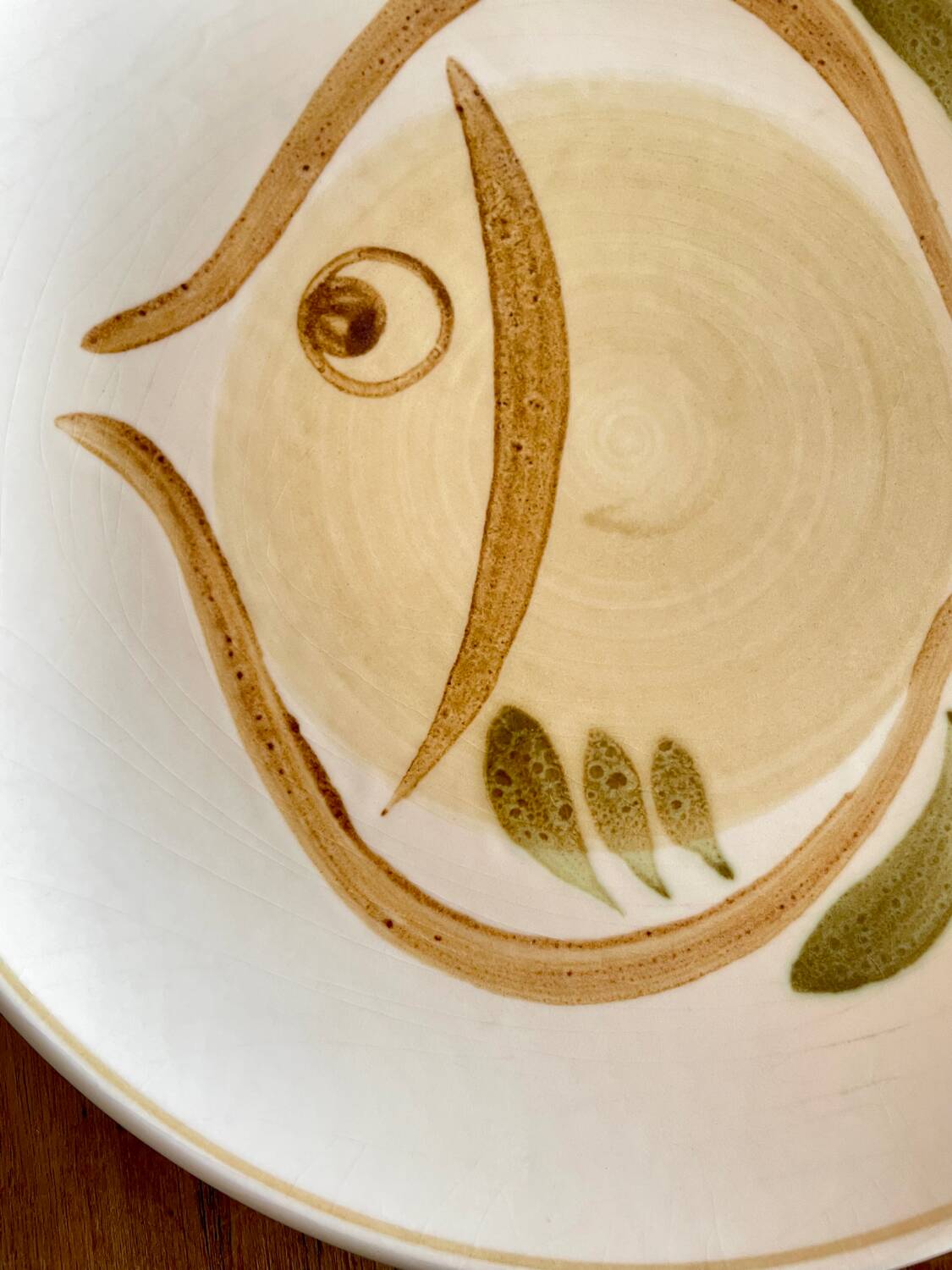 Assiettes anciennes françaises Salins, années 70