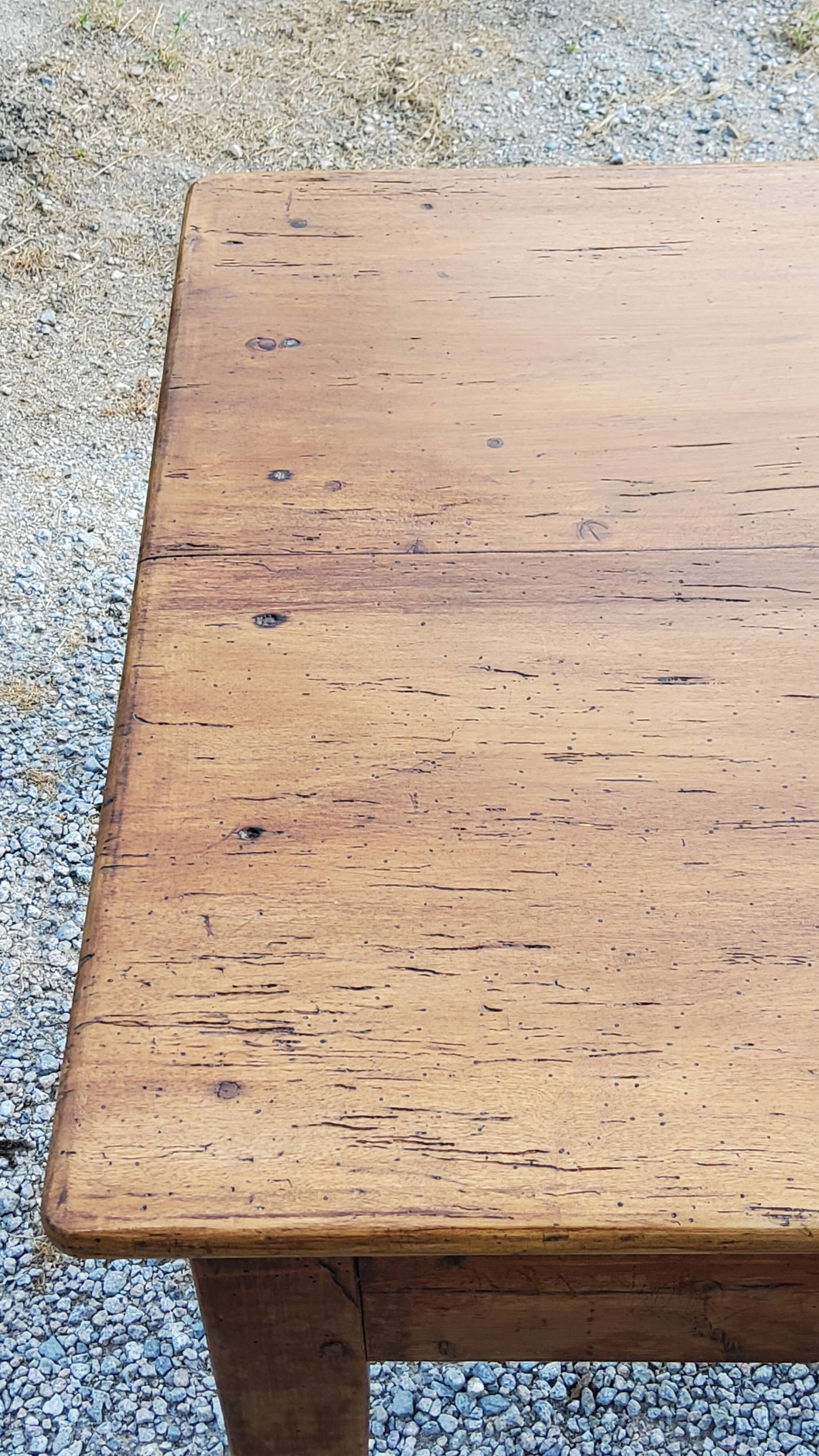 Farm table nineteenth century feet spindles 251cm and its 2 benches