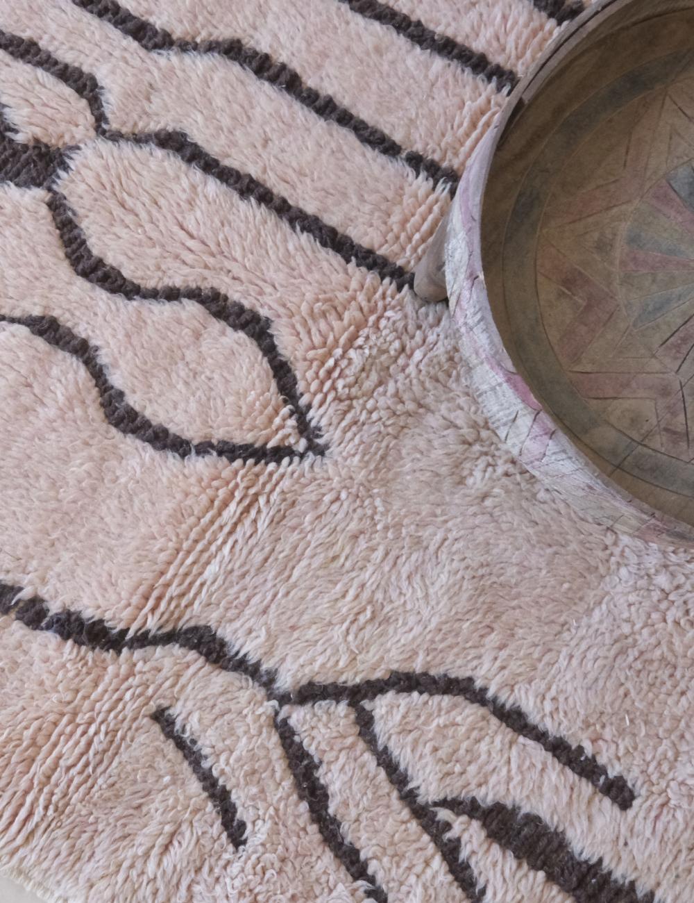 Pale Pink Berber Rug - 173 x 116 cm