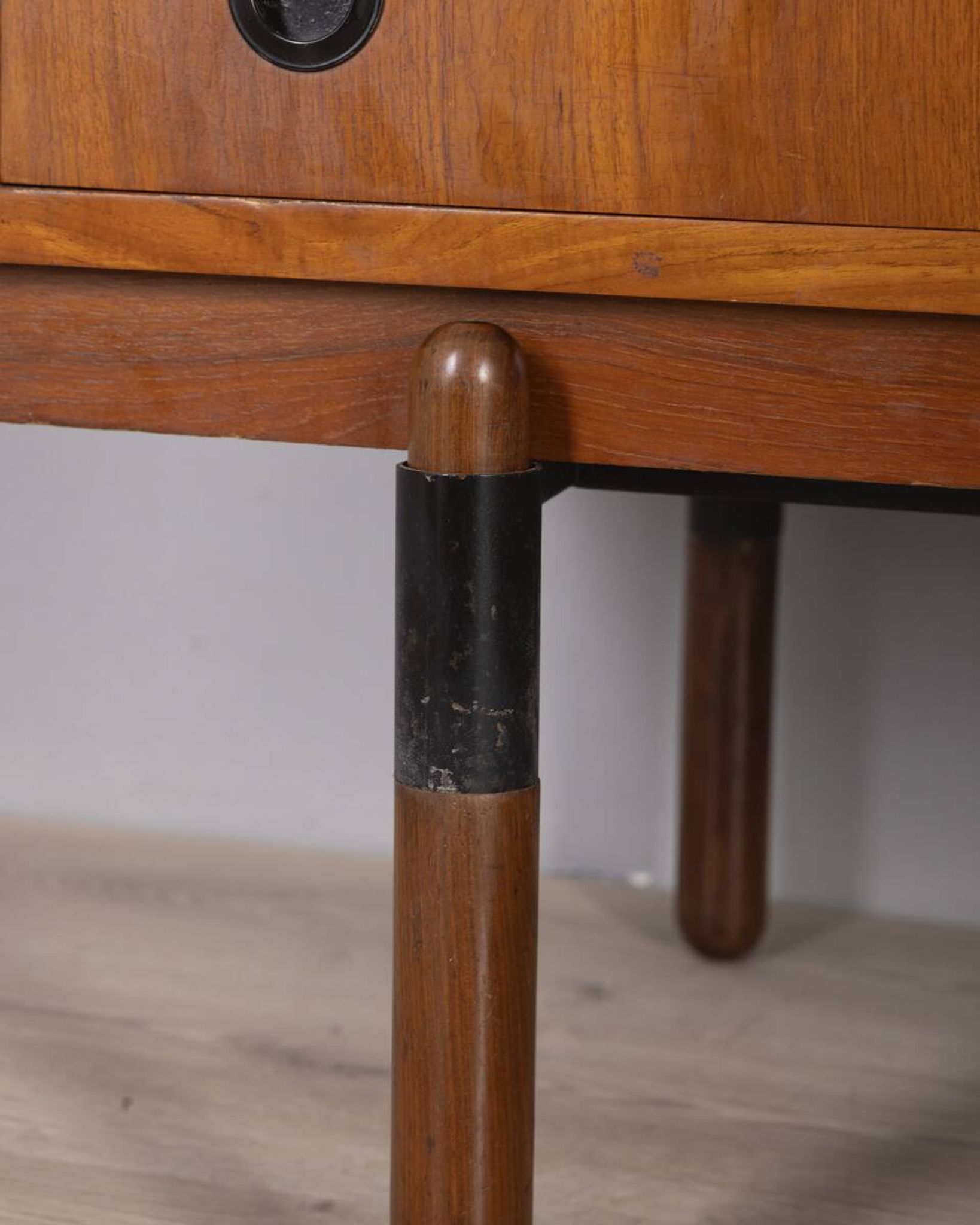 Buffet en teck des années 1960, design italien