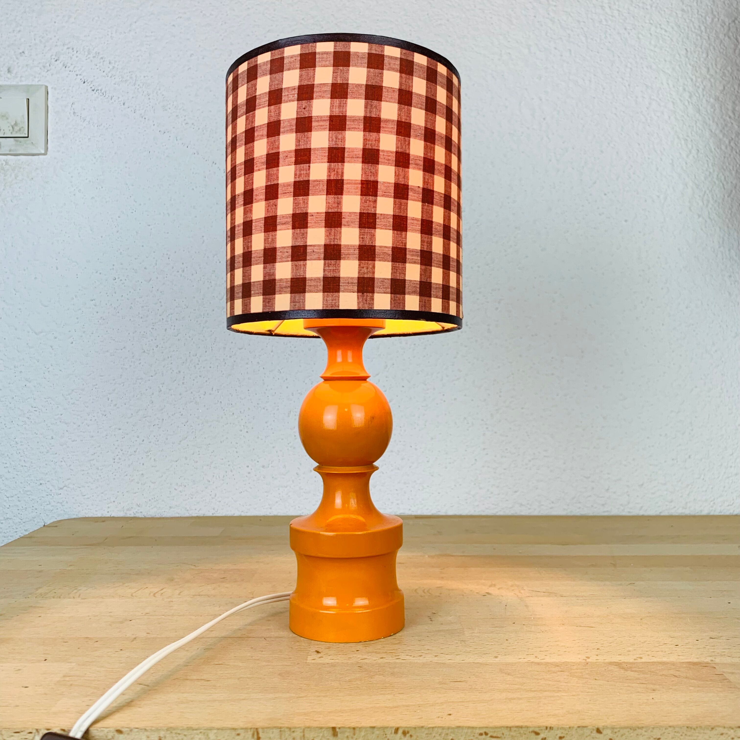 Orange lamp 70's turned wood