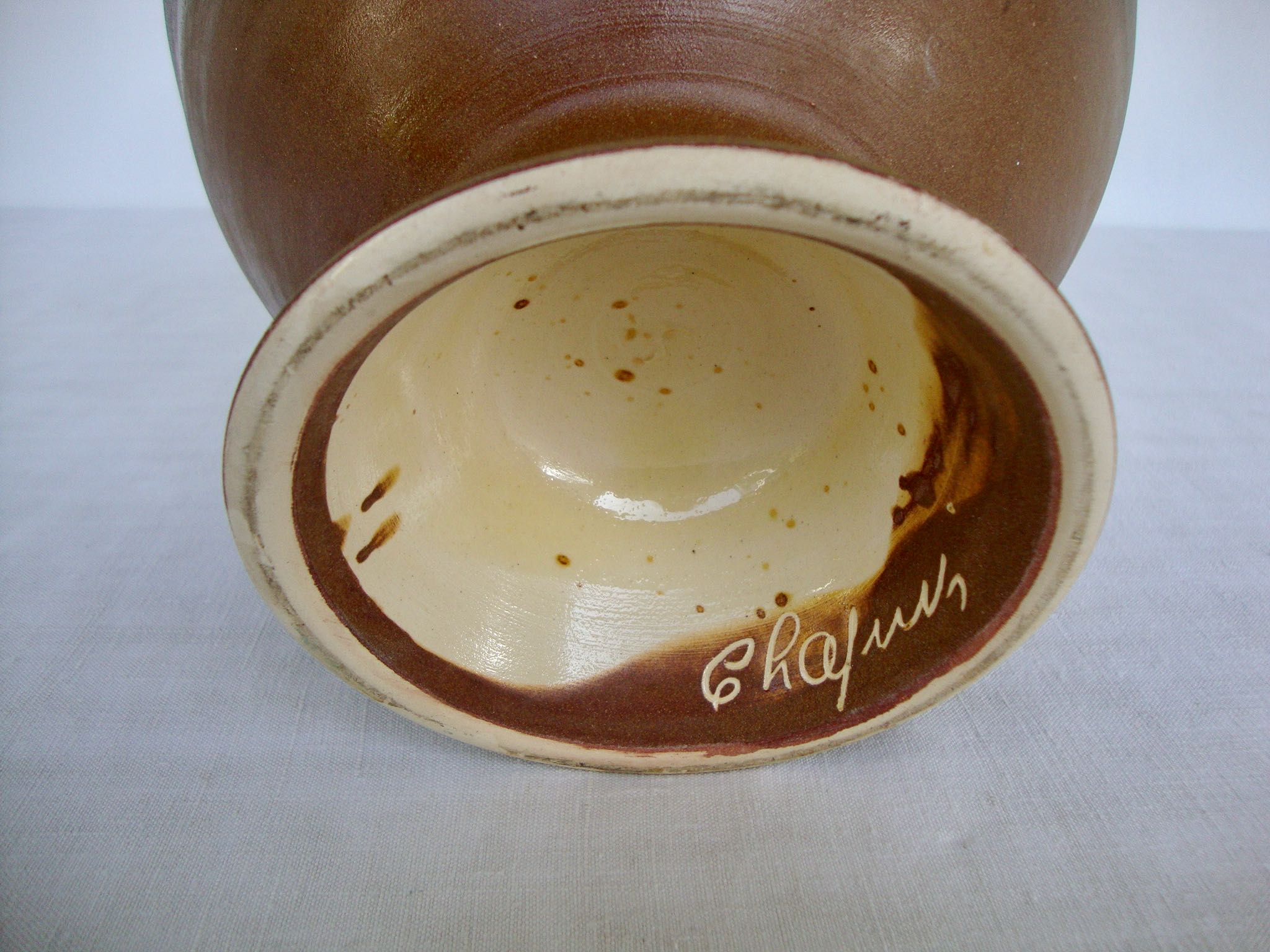 Enamelled sandstone salad