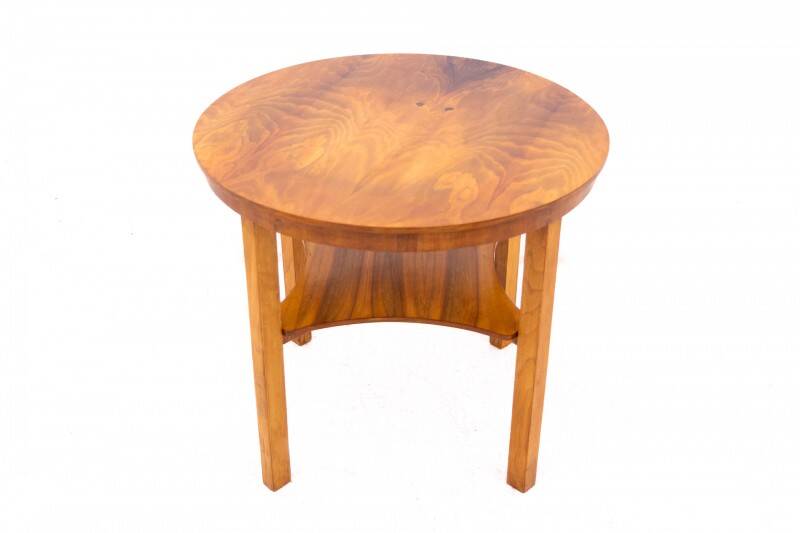 Art Deco round table from around 1950, Poland. After renovation.