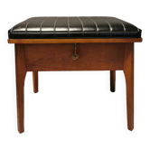 Meuble de rangement/tabouret de fabrication danoise en bois de teck et skaï noir (simili cuir) d'importance années 1960-1970