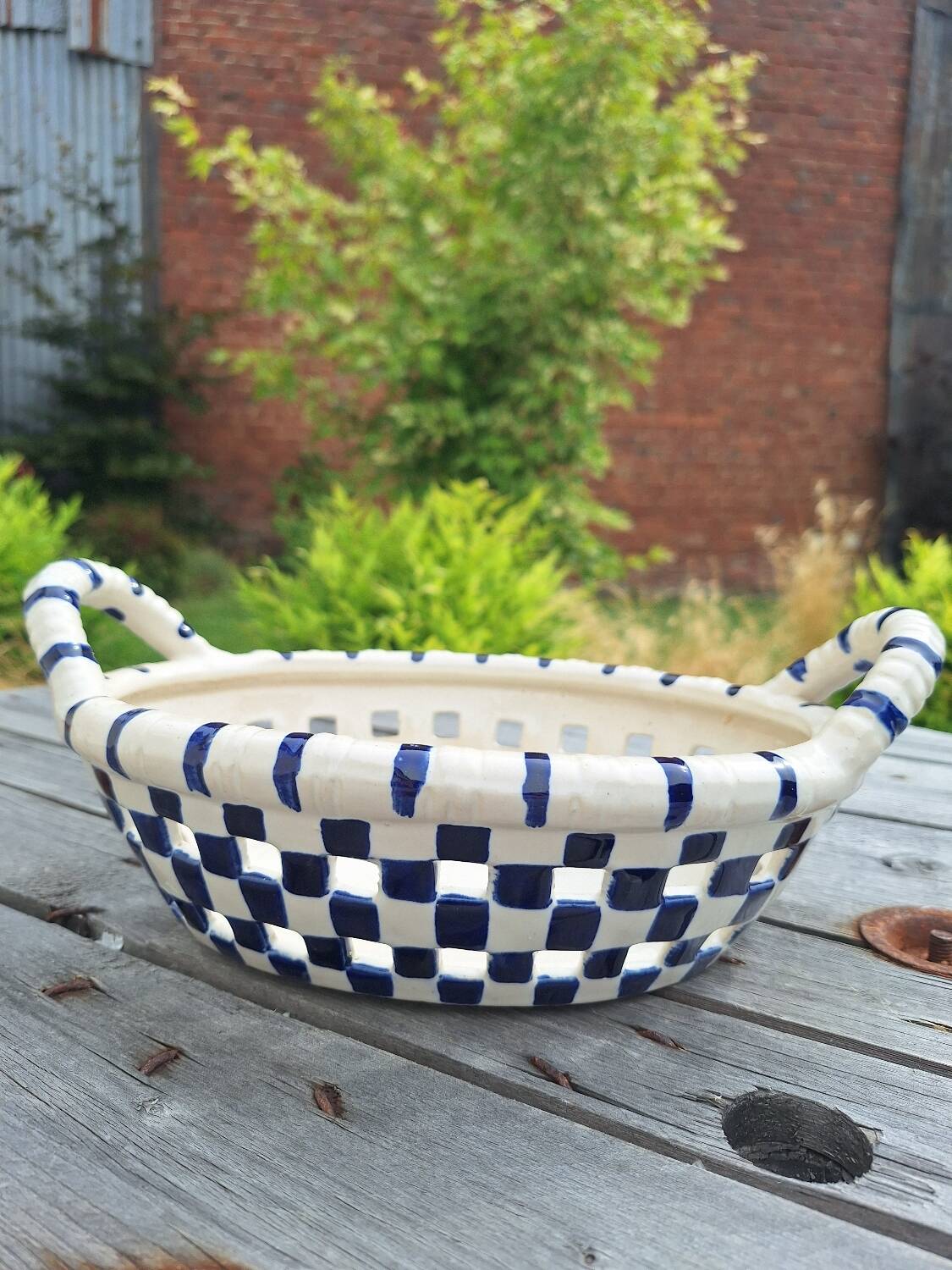 Ceramic basket fruit bowl