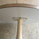 Tulip foo swivel coffee table