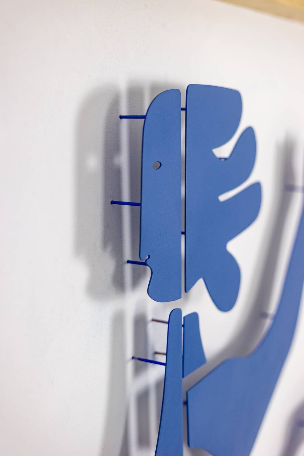 Antonine de Saint Pierre. Eva panel in navy blue lacquered metal. Contemporary.
