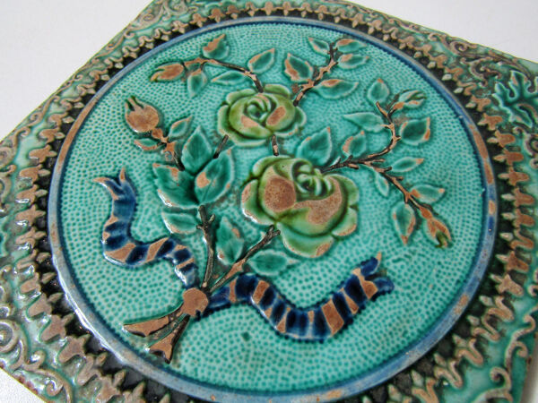 Dessous de plat de faience