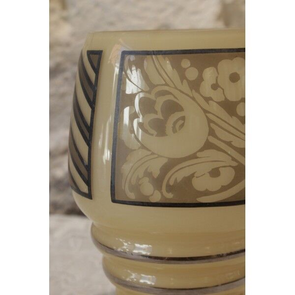 Vase en verre signé d'Argyl, vers 1930, art déco