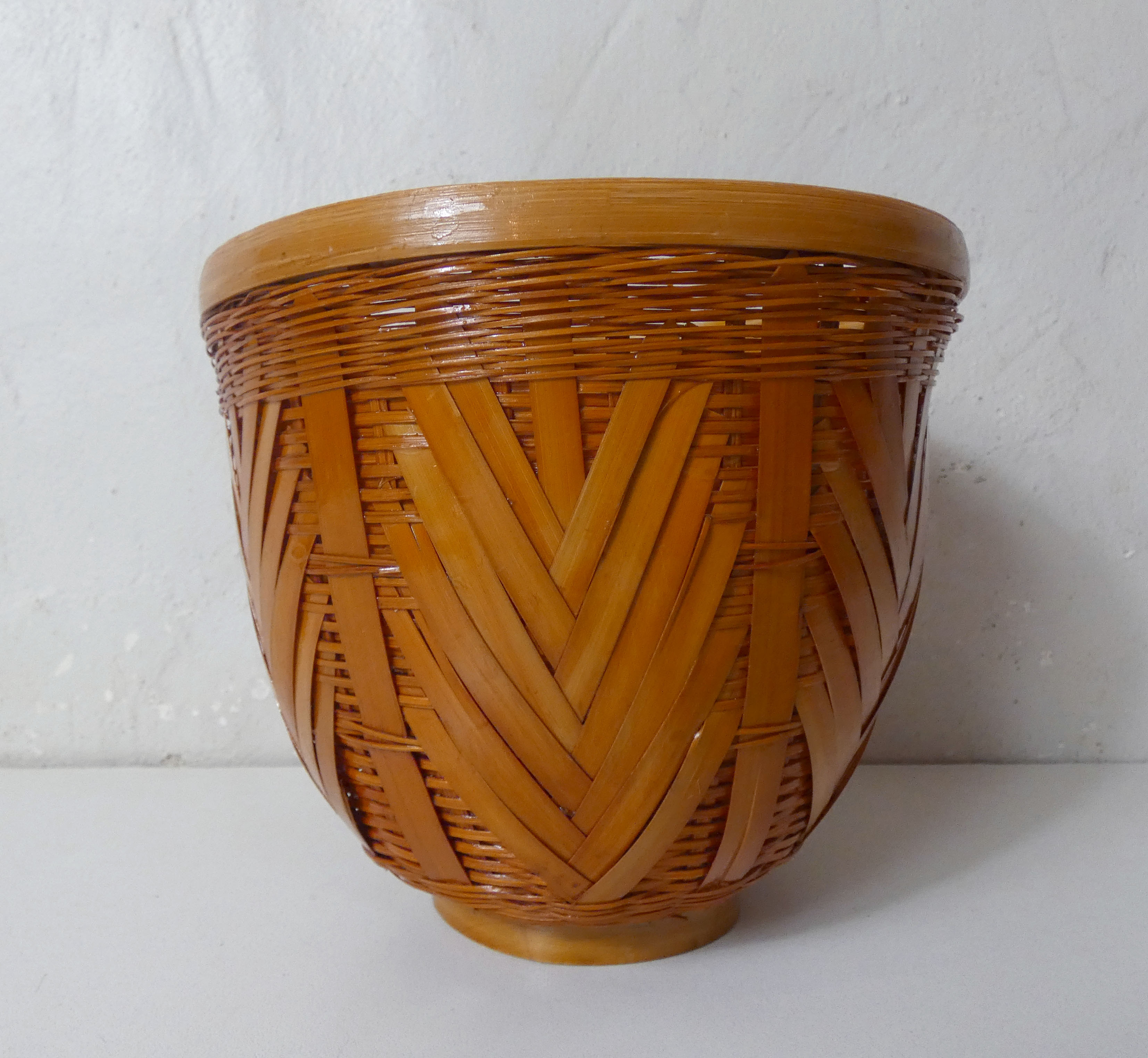 2 rattan pot covers