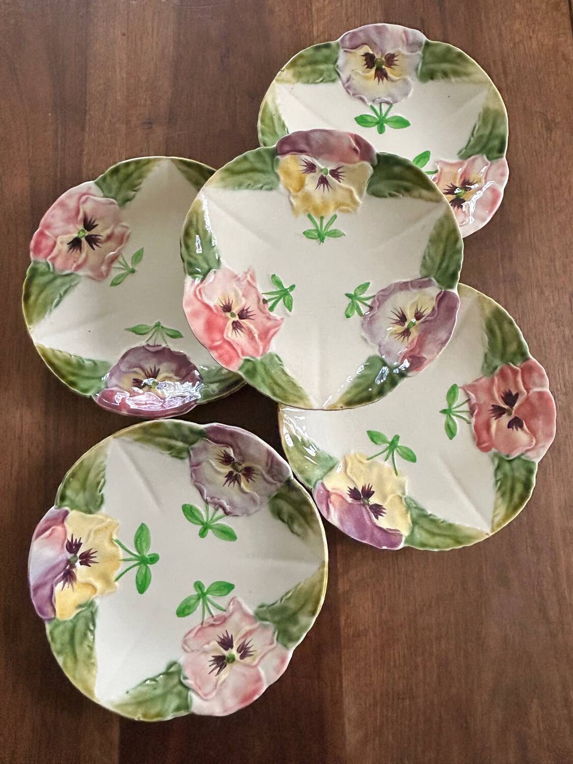HB Choisy-le-Roi earthenware plates