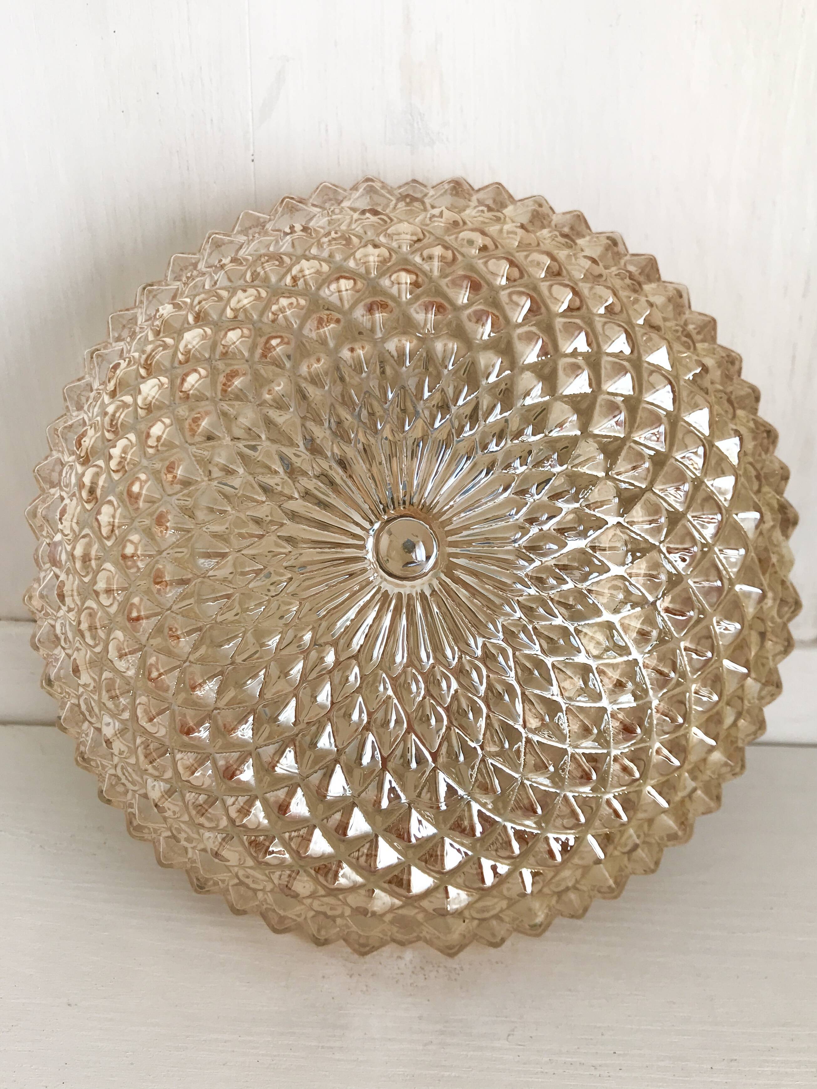 Round apricot-colored ceiling light, molded glass diamond tips ⌀ 20 cm