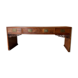 Chinese bass console