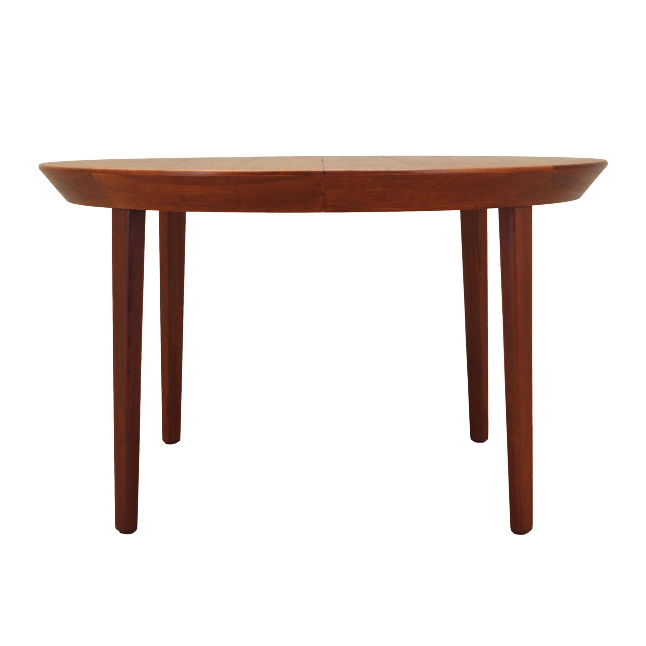 Round teak table, Danish design, 1960s, manufacturer: Gudme Møbelfabrik, de