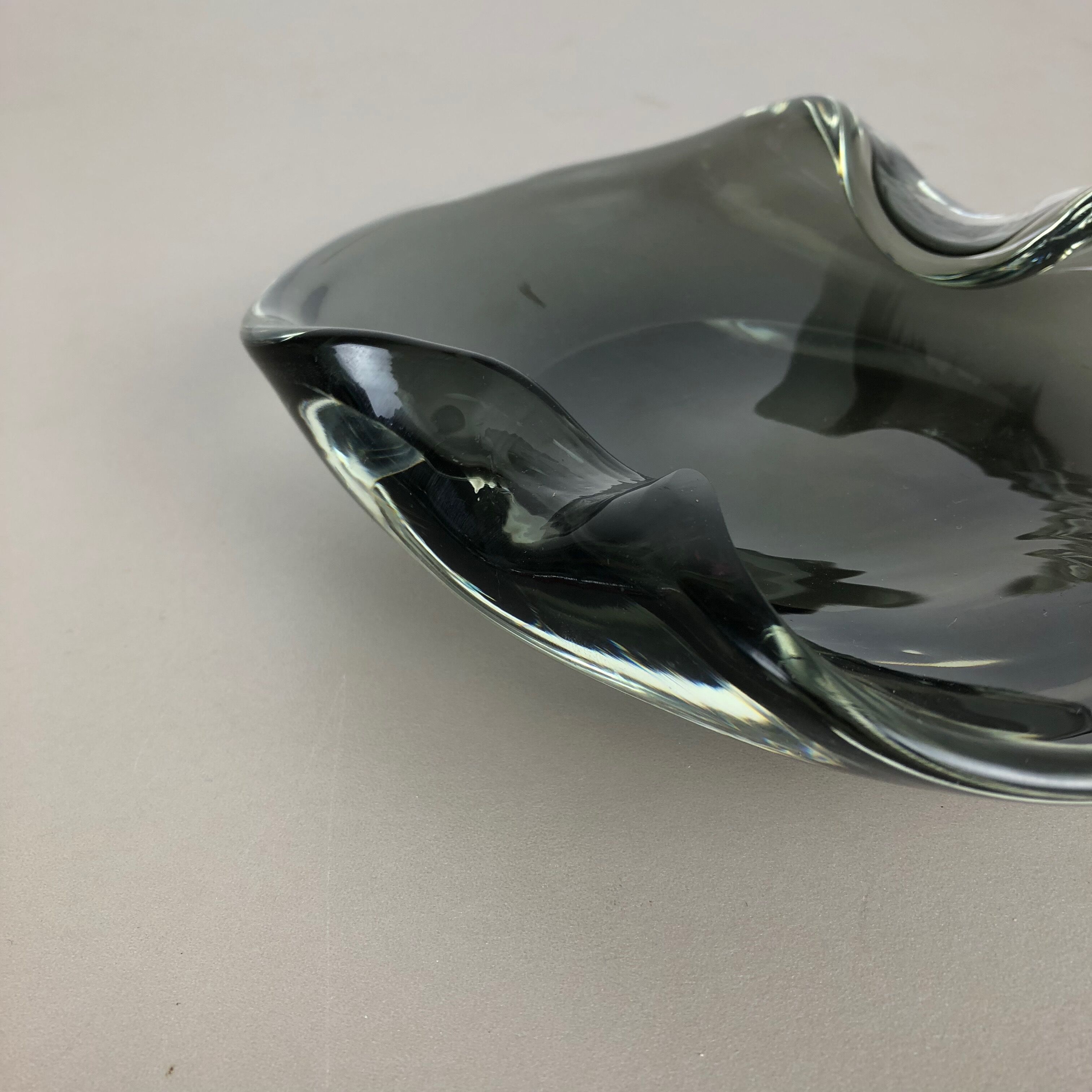 Murano glass shell bowl Antonio da Ros, Cenedese Italy 1960s No1