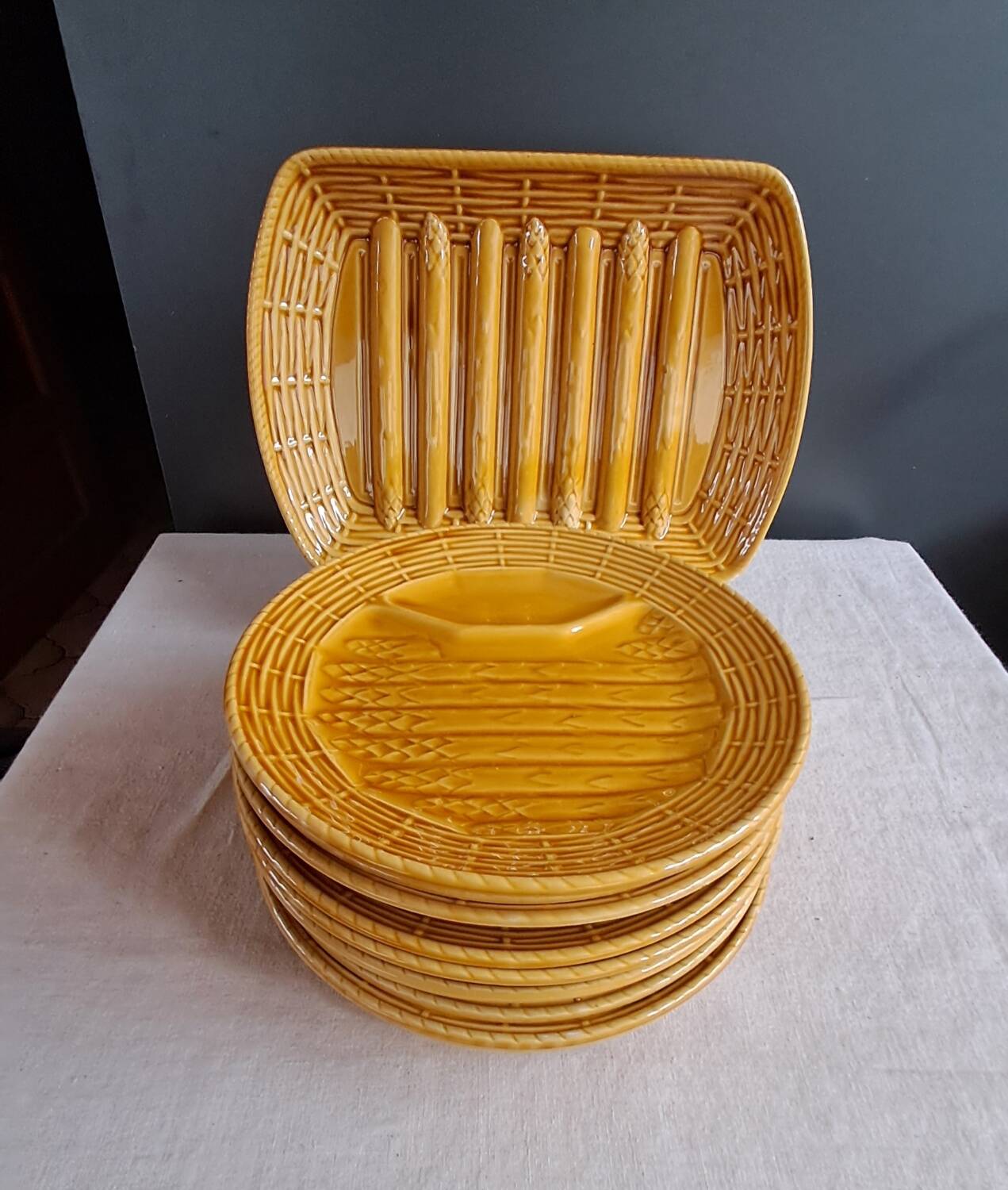 Asparagus serving set