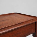 Table d'appoint anglaise élégante du milieu du XIXe siècle en bois massif