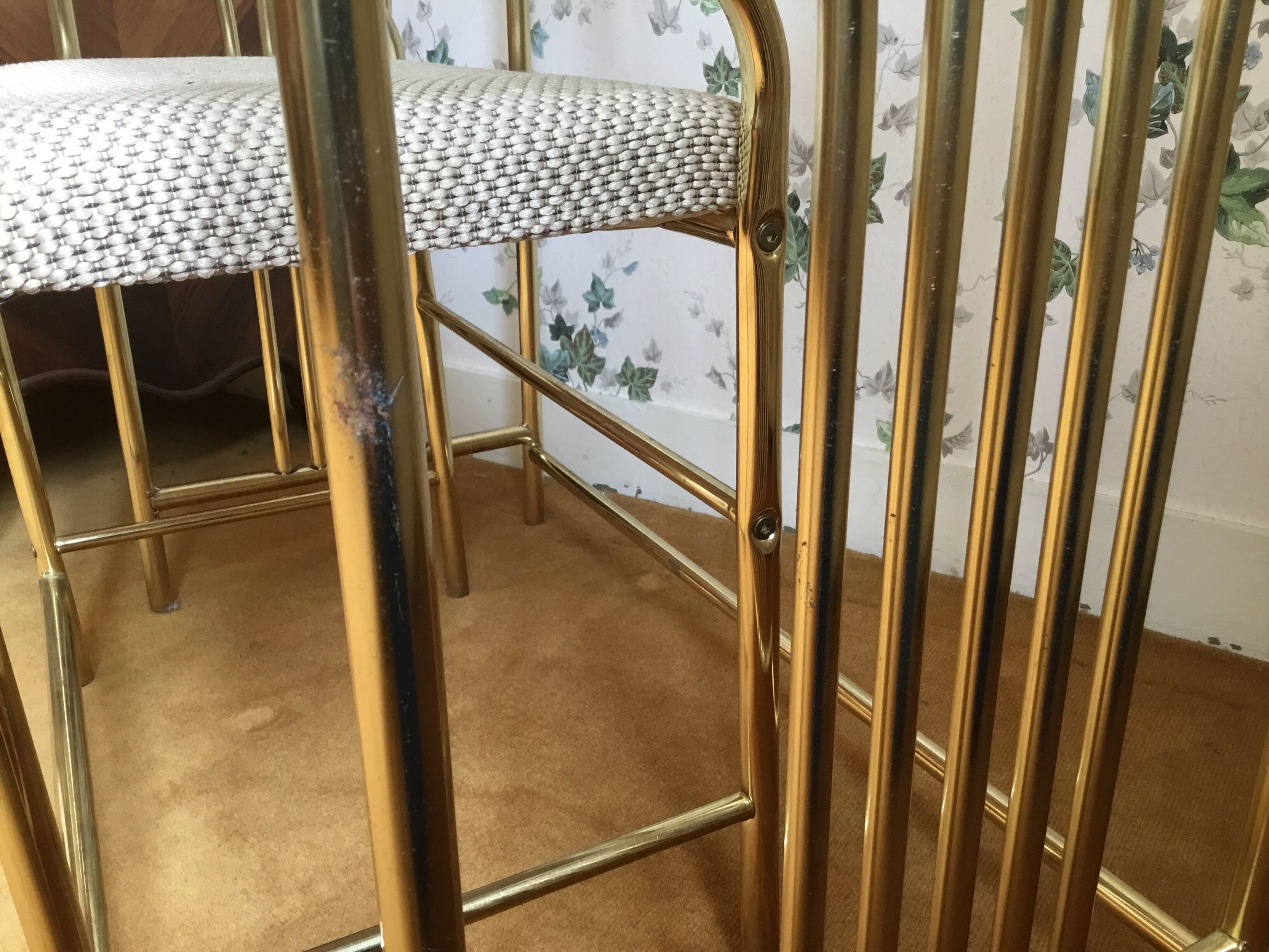 Hairdresser gold metal