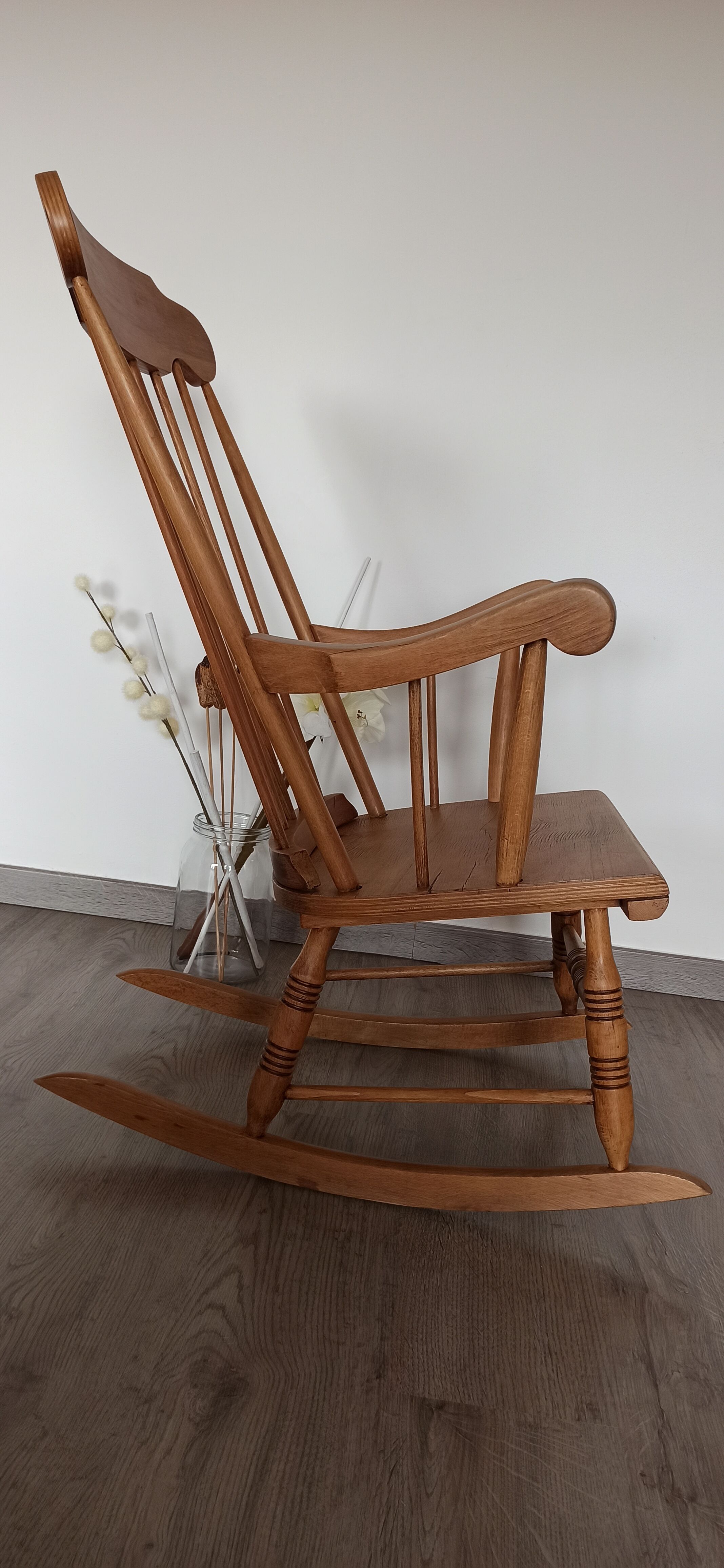 Vintage rocking chair