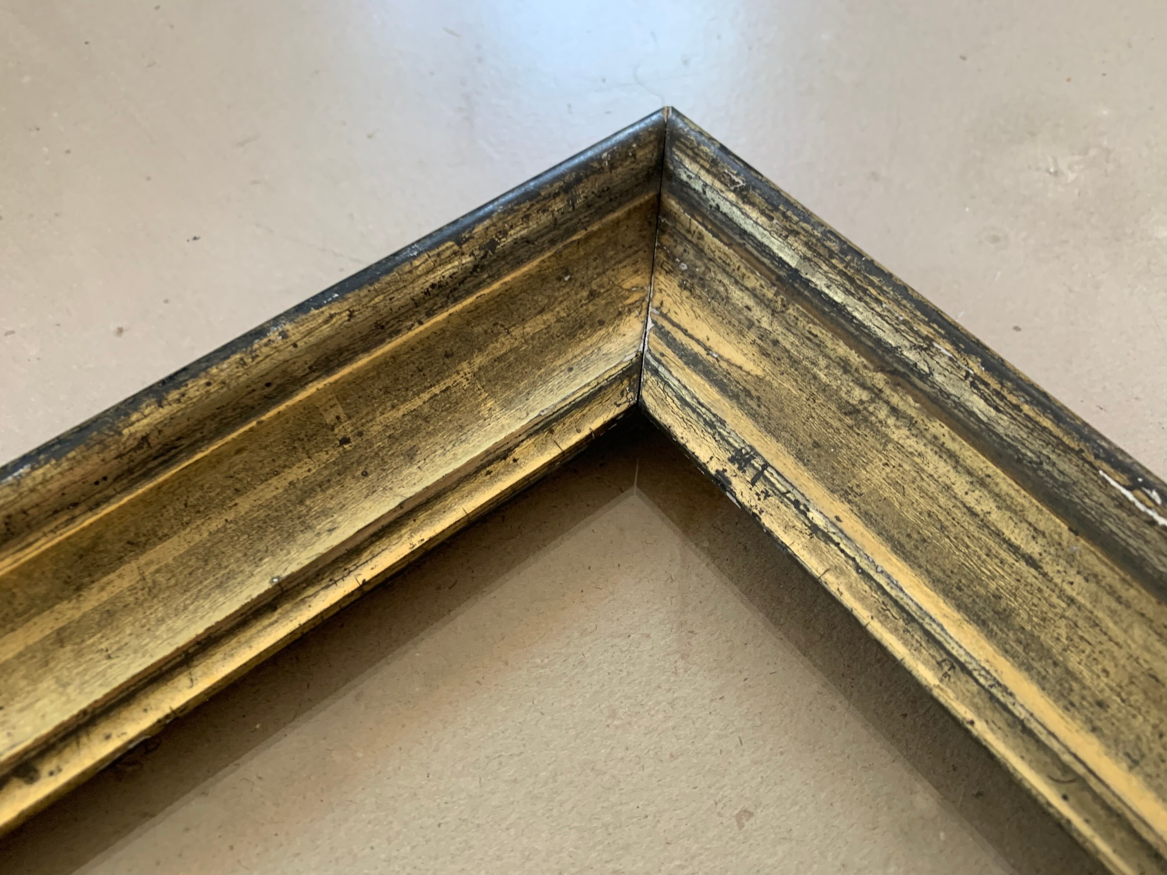 Old gold frame 47x33cm