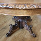 Round central leg table
