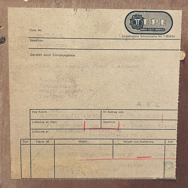 Petite étagère vintage de TEPE, en noyer, années 60