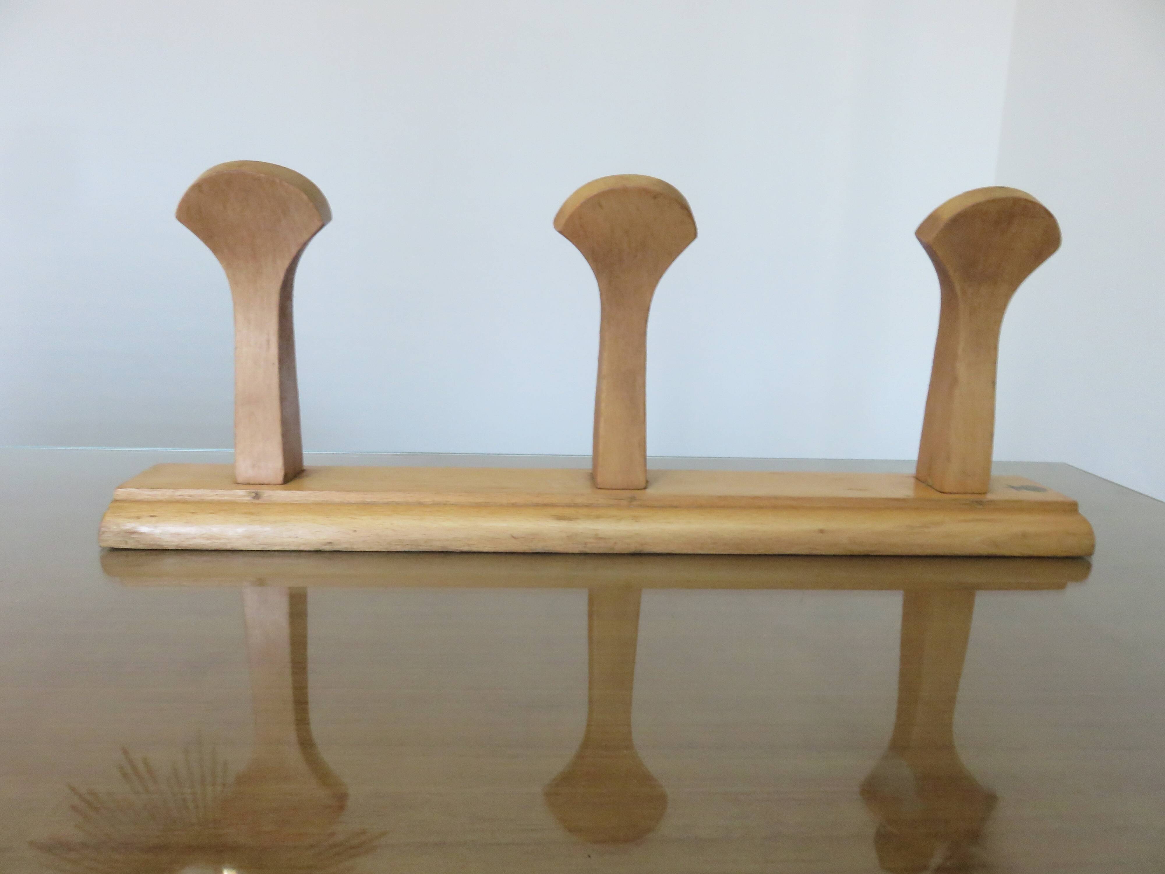 “stella” wall coat rack in solid beech from the 70s