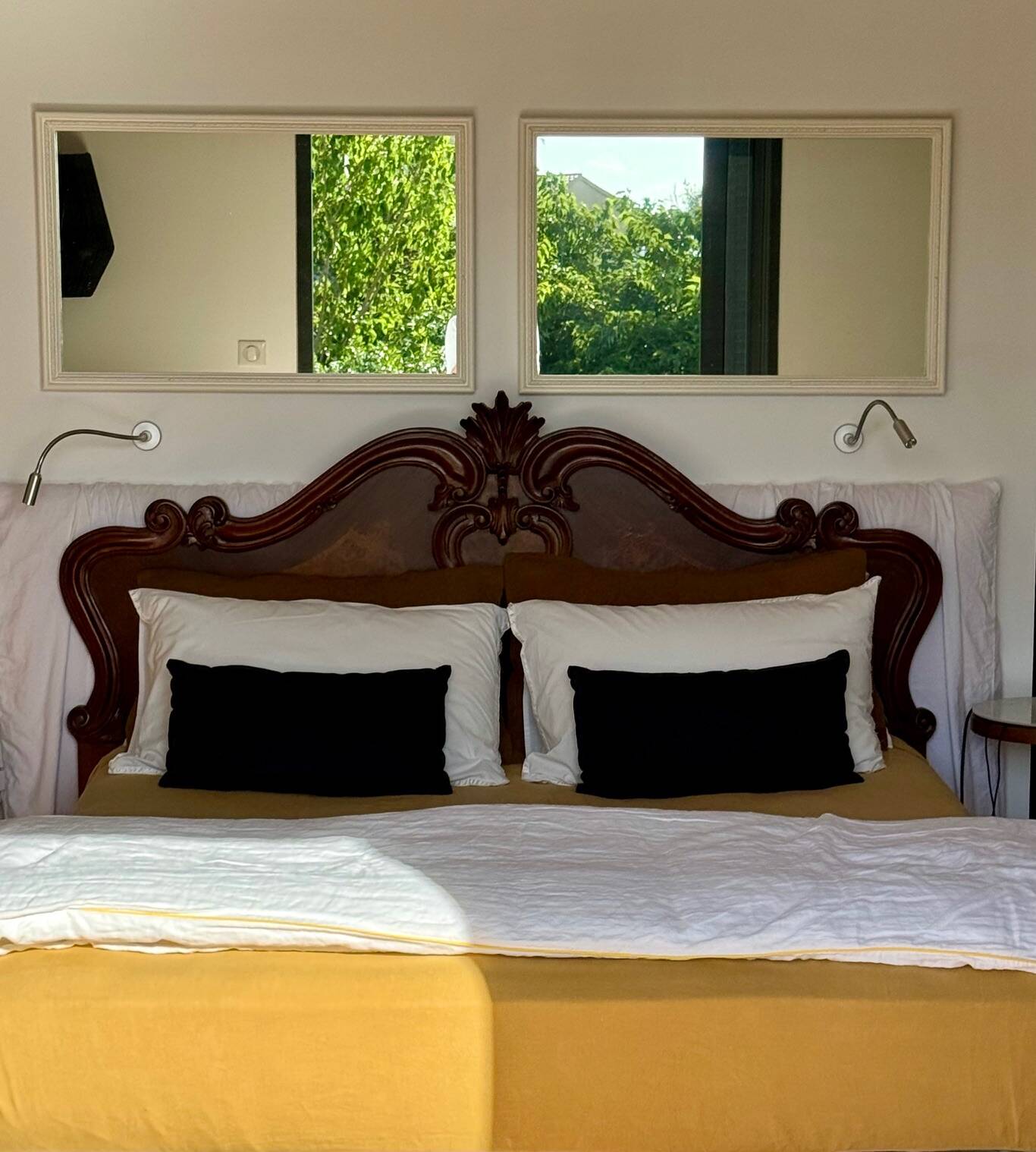 Antique headboard 160 cm