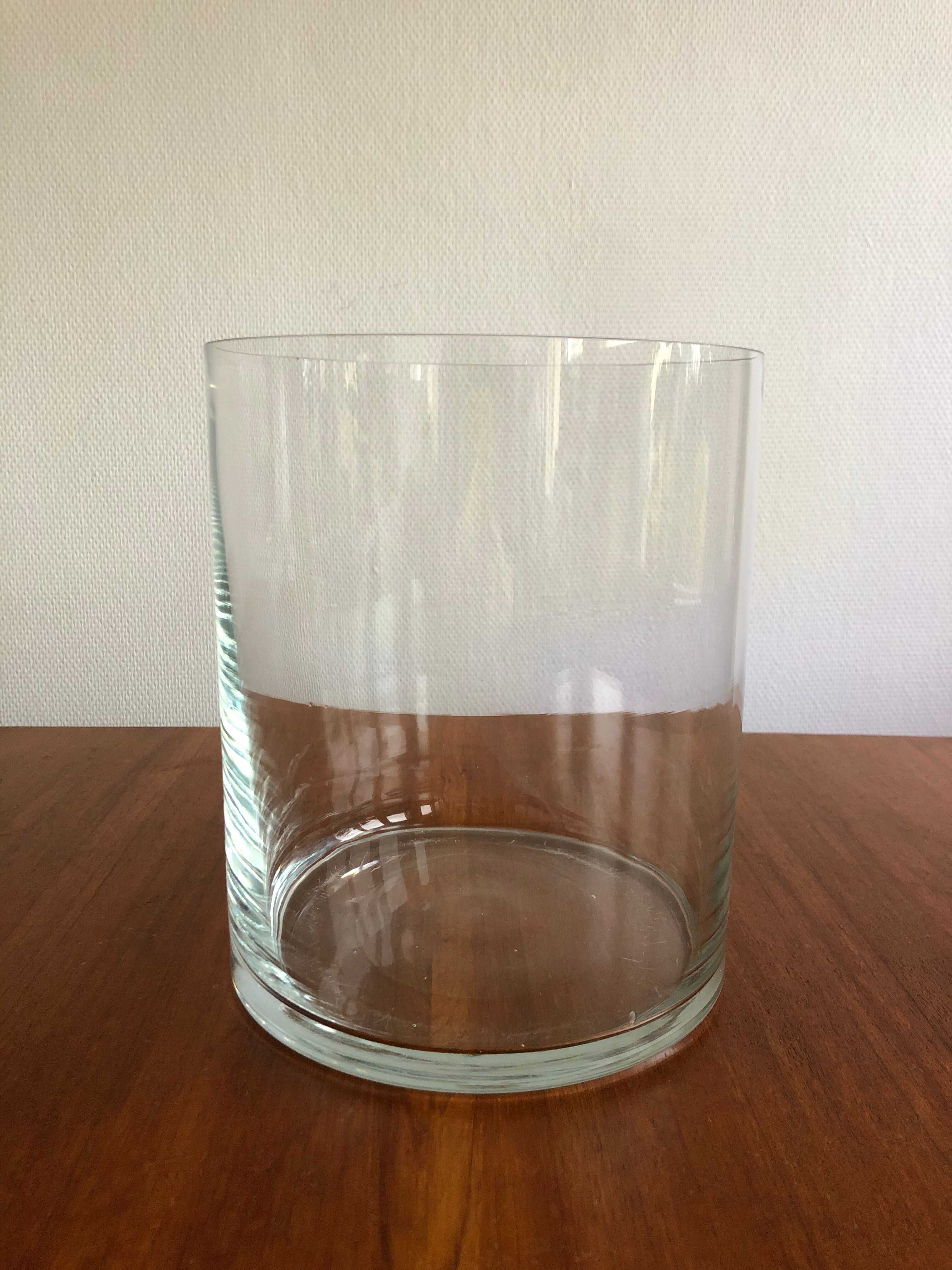 Large cylindrical vase in blown glass