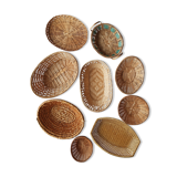Wall composition of natural and green baskets