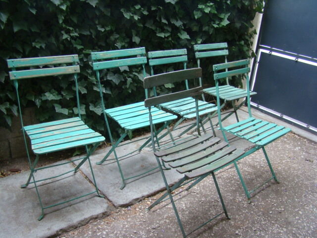 Lot of old garden iron folding chairs