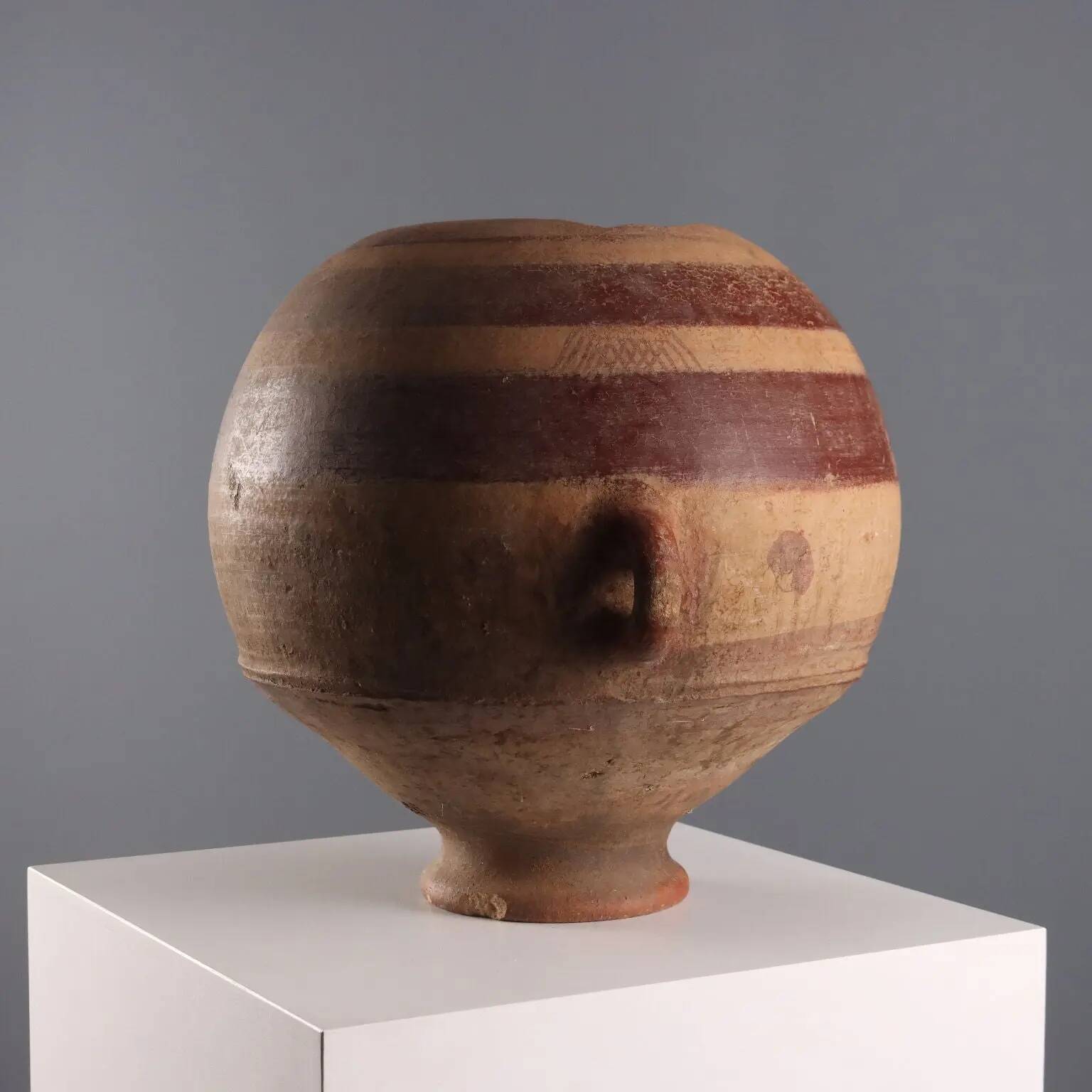 Ancient terracotta vase from Mali, 20th century.
