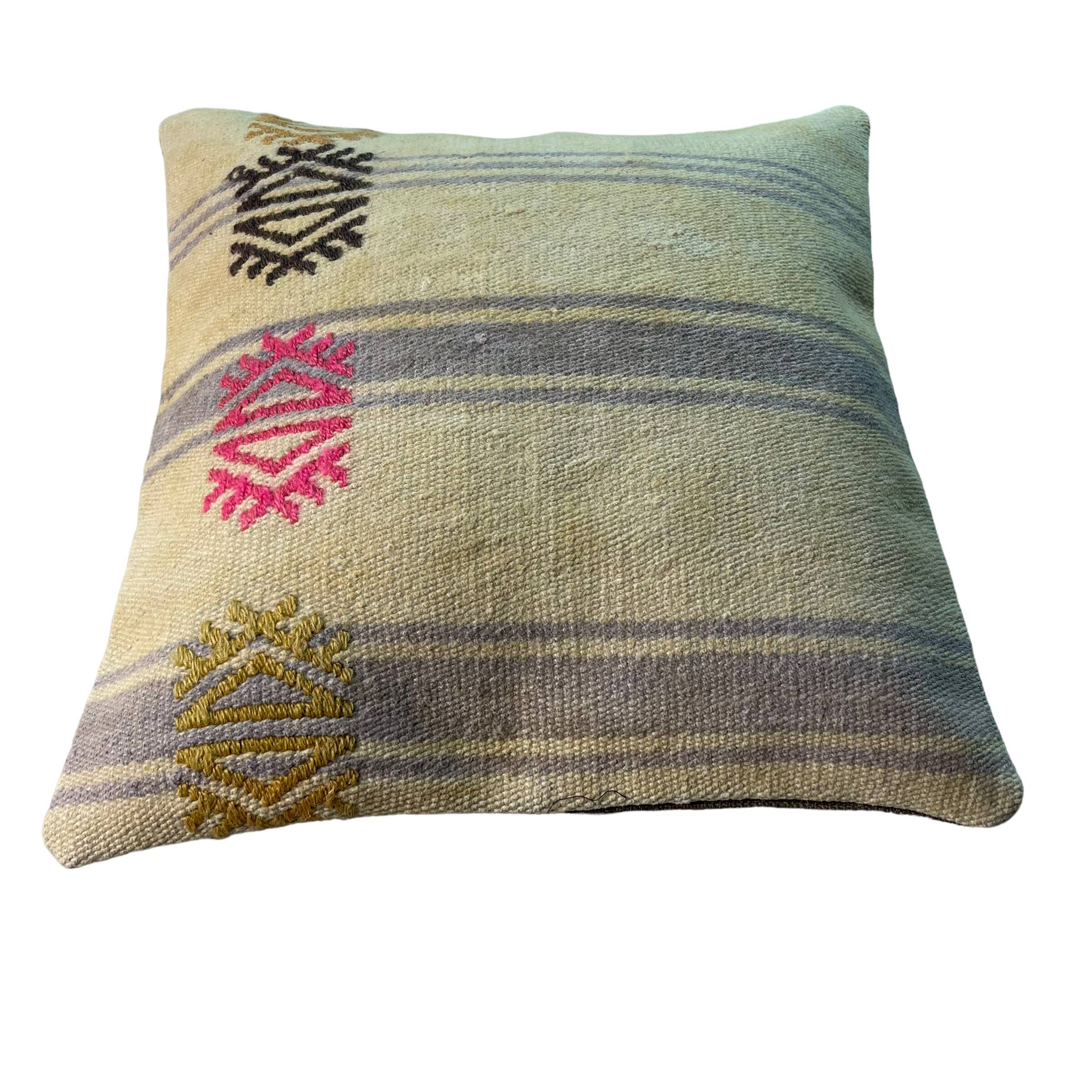 Vintage turkish kilim cushion cover , 40 x 40 cm