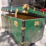 Travel trunk from the 1940s