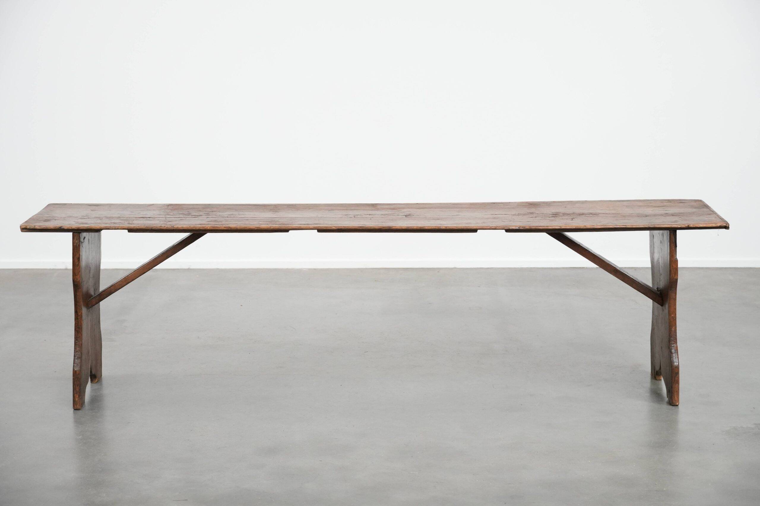 Timeless and characterful antique English hallway bench / bench for the dining table made of pinewood