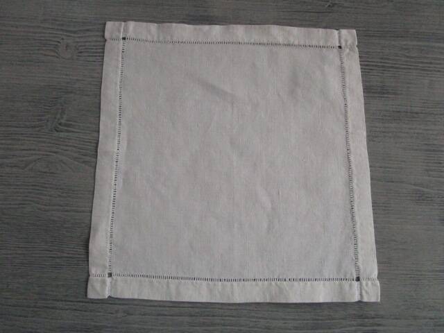 12 antique embroidered tea napkins 28x28cm